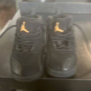 Baby Jordan 12 Taxi